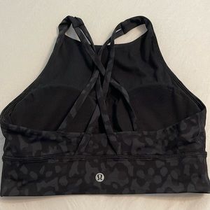 Lululemon High Neck Sports Bra Size 6.